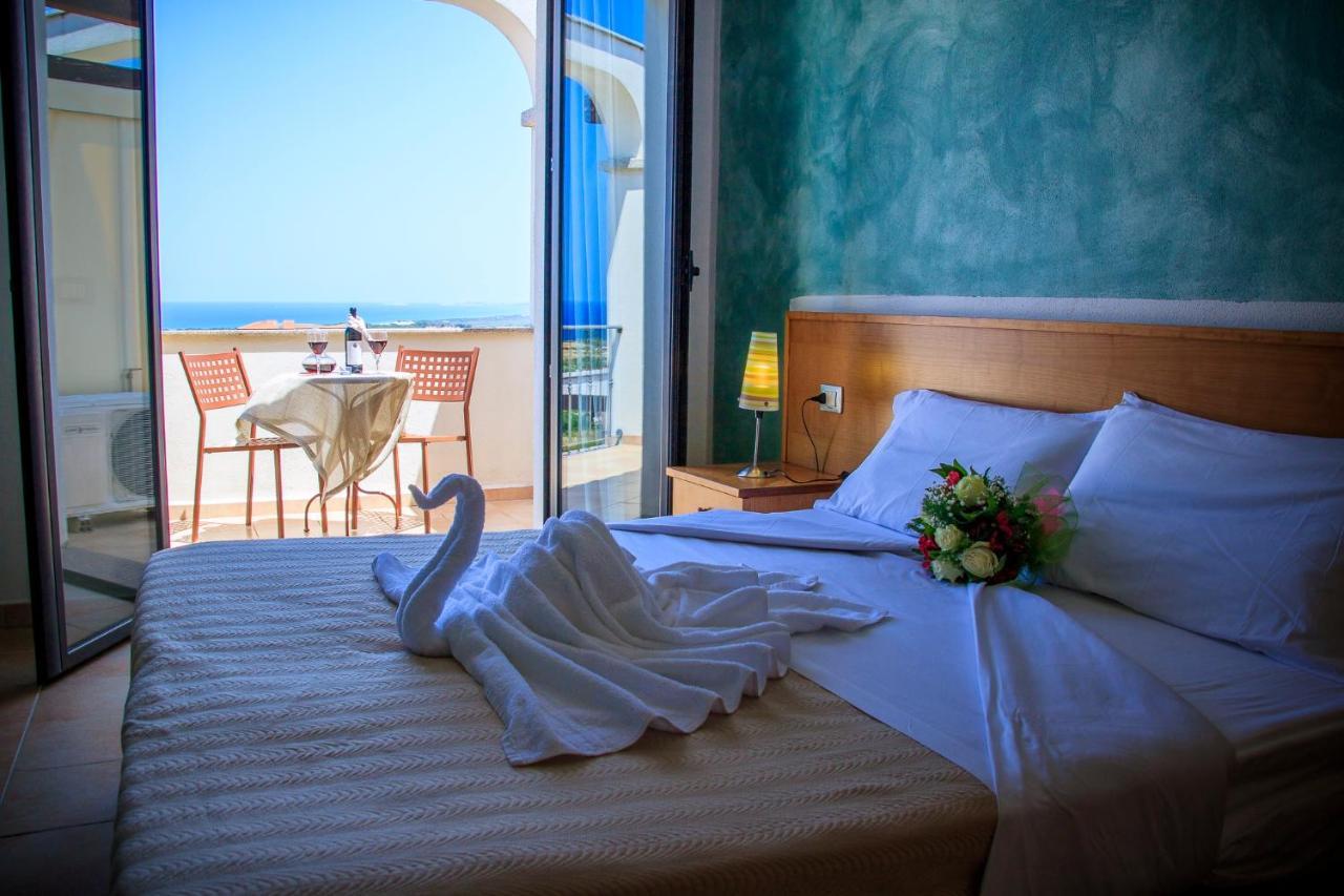 Abbaidda Hotel Valledoria  Extérieur photo